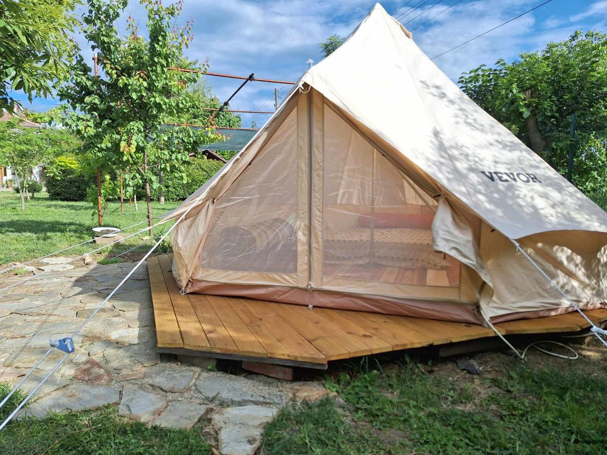 Camping Kromidovo Bilik gambar